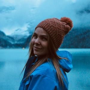 Meet your Posher, Hellena